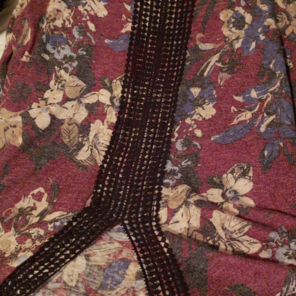 Ladies sweater - Picture 3 of 4